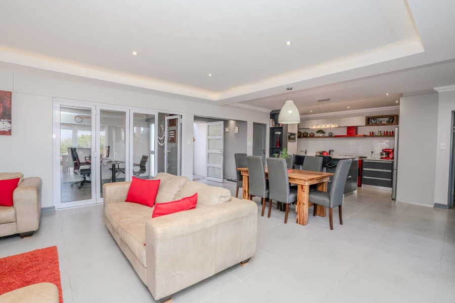 4 Bedroom Property for Sale in Laguna Sands Western Cape